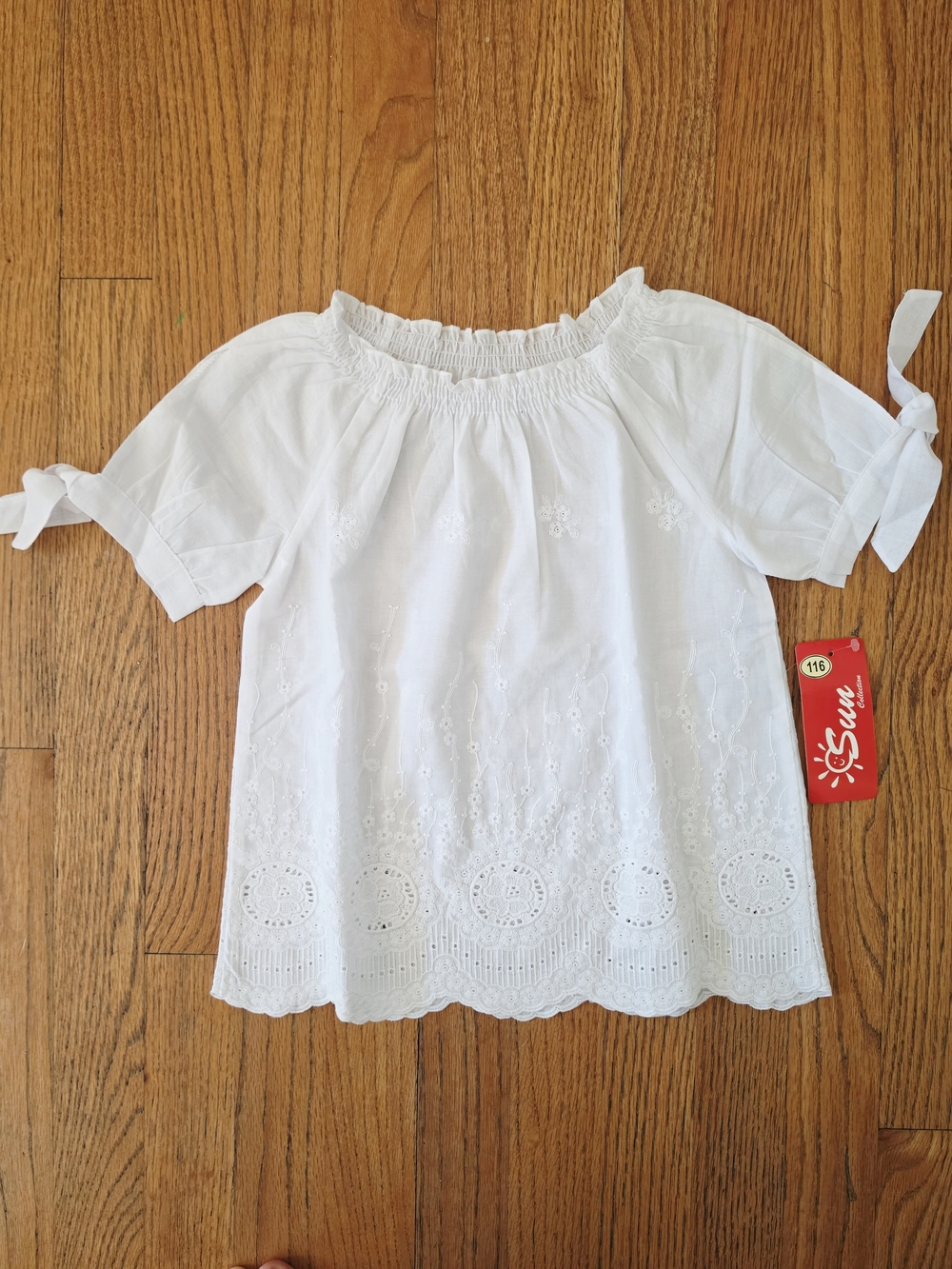 NEW! White Eyelet Embroidered  Girls Top Size 6 / EU 116cm